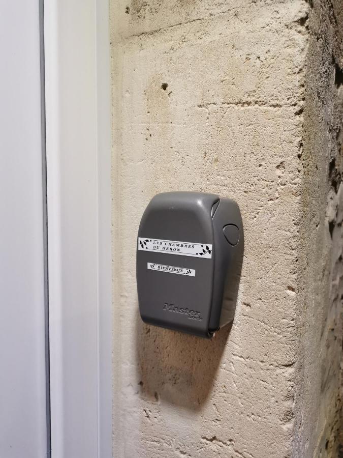 Les Chambres Du Heron Chevillon  Exterior foto